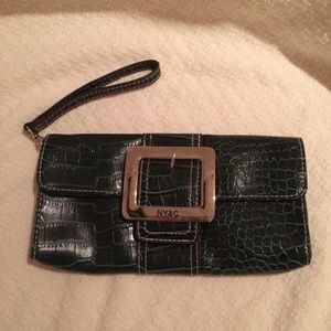 NWOT Green NY&C Clutch